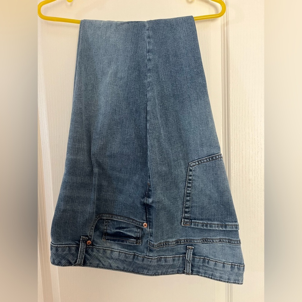 Maurice’s M jeans. 20W long mid rise slim straight